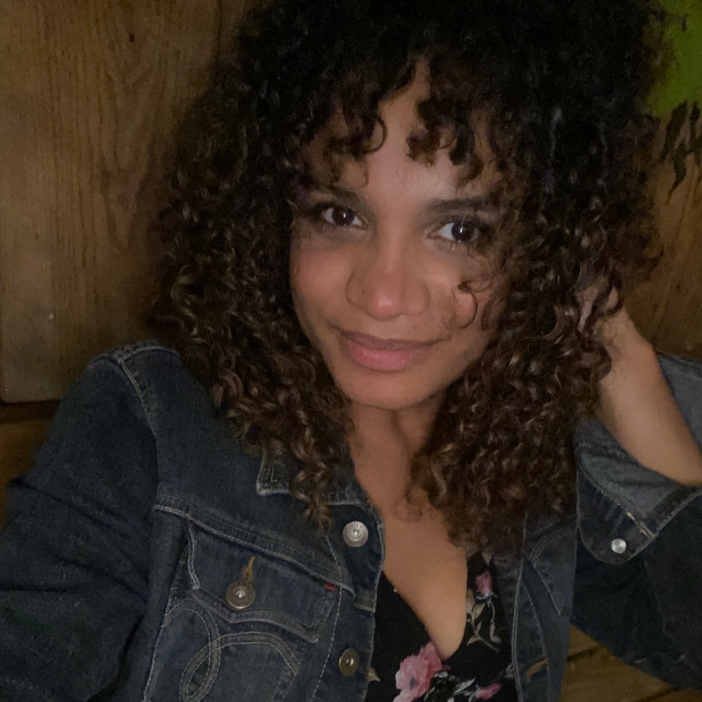 Meet your Posher, Adaeze